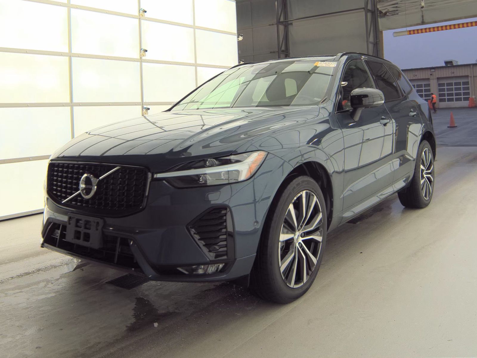 2024 Volvo XC60 B5 Plus AWD