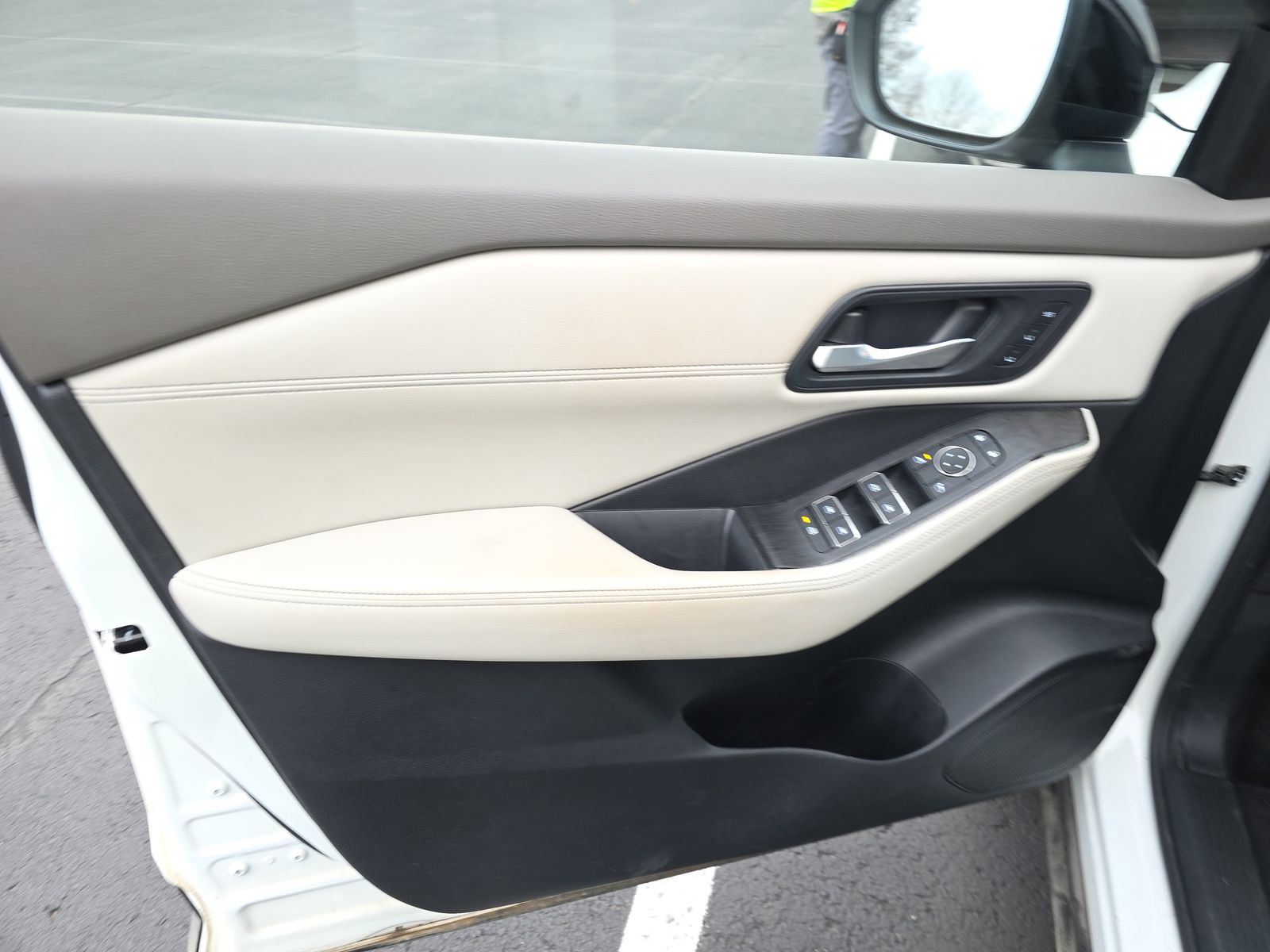 2025 Nissan Rogue SL FWD