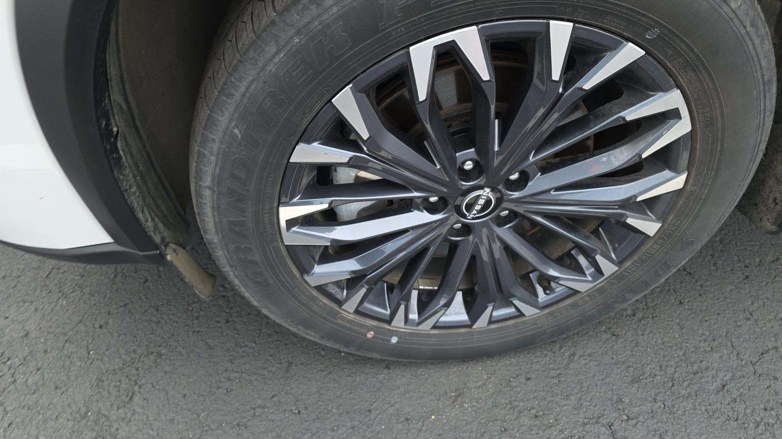 2025 Nissan Rogue SL FWD