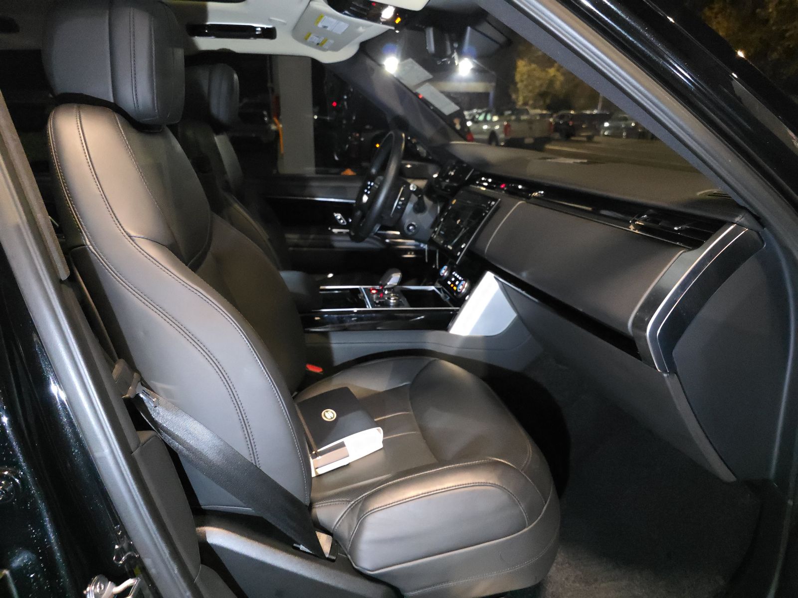 2023 Land Rover Range Rover SE AWD