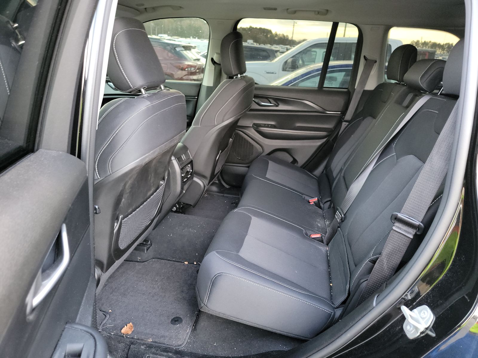 2024 Jeep Grand Cherokee Laredo X AWD