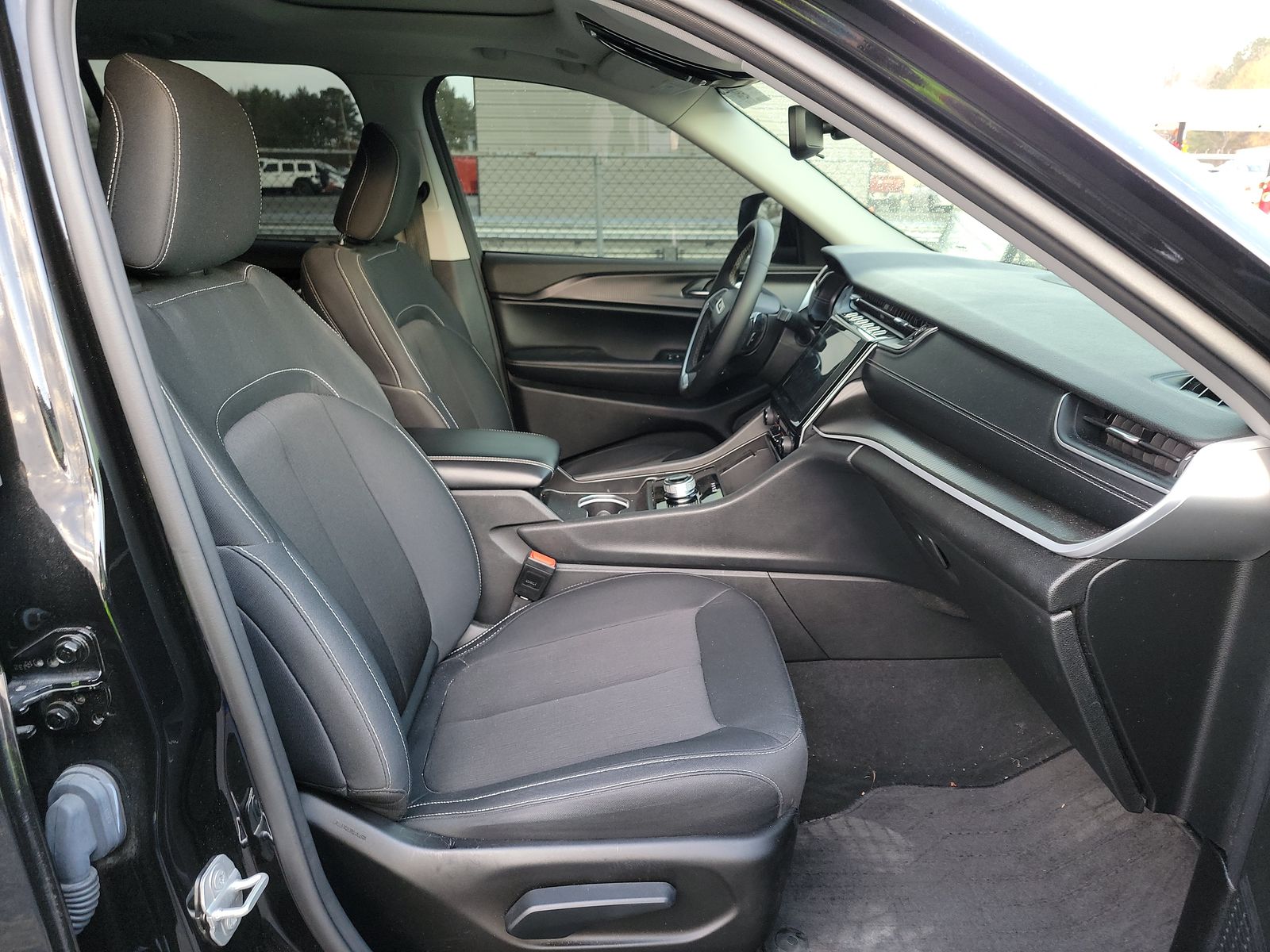 2024 Jeep Grand Cherokee Laredo X AWD