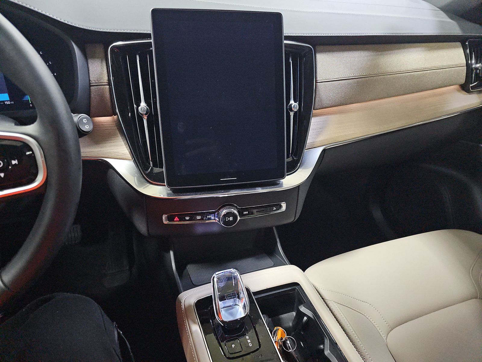 2025 Volvo XC90 B5 Core AWD