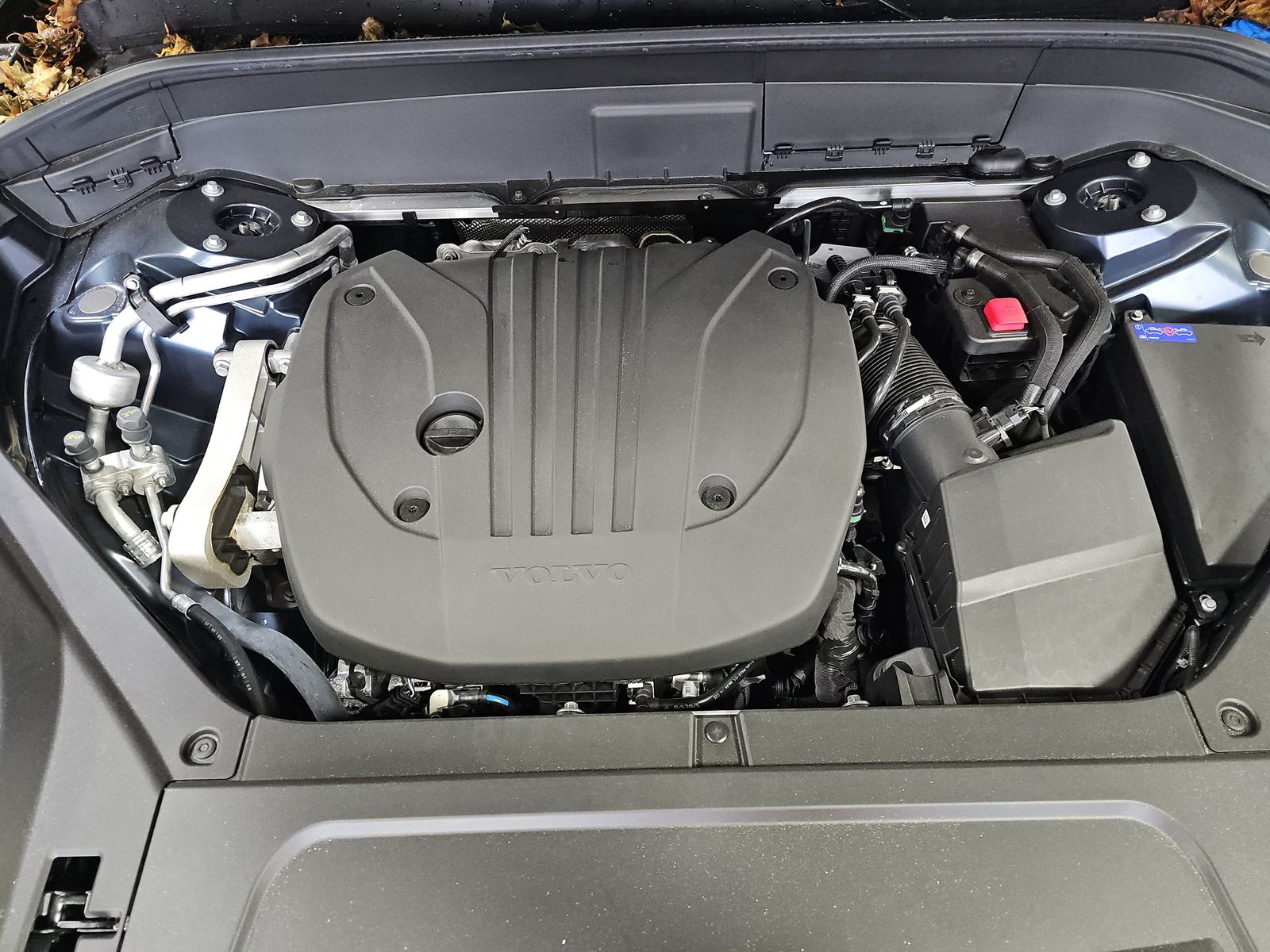 2025 Volvo XC90 B5 Core AWD