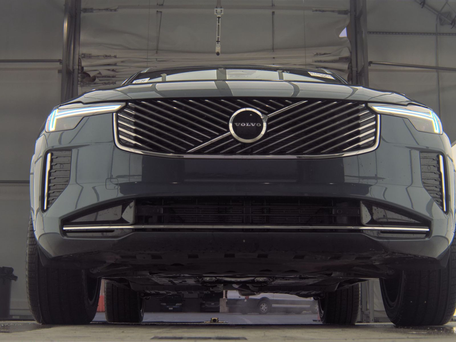 2025 Volvo XC90 B5 Core AWD