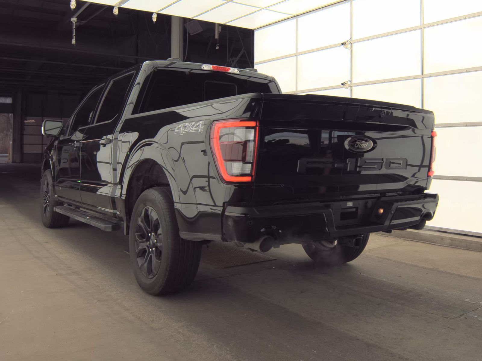 2023 Ford F-150 Hybrid Lariat AWD