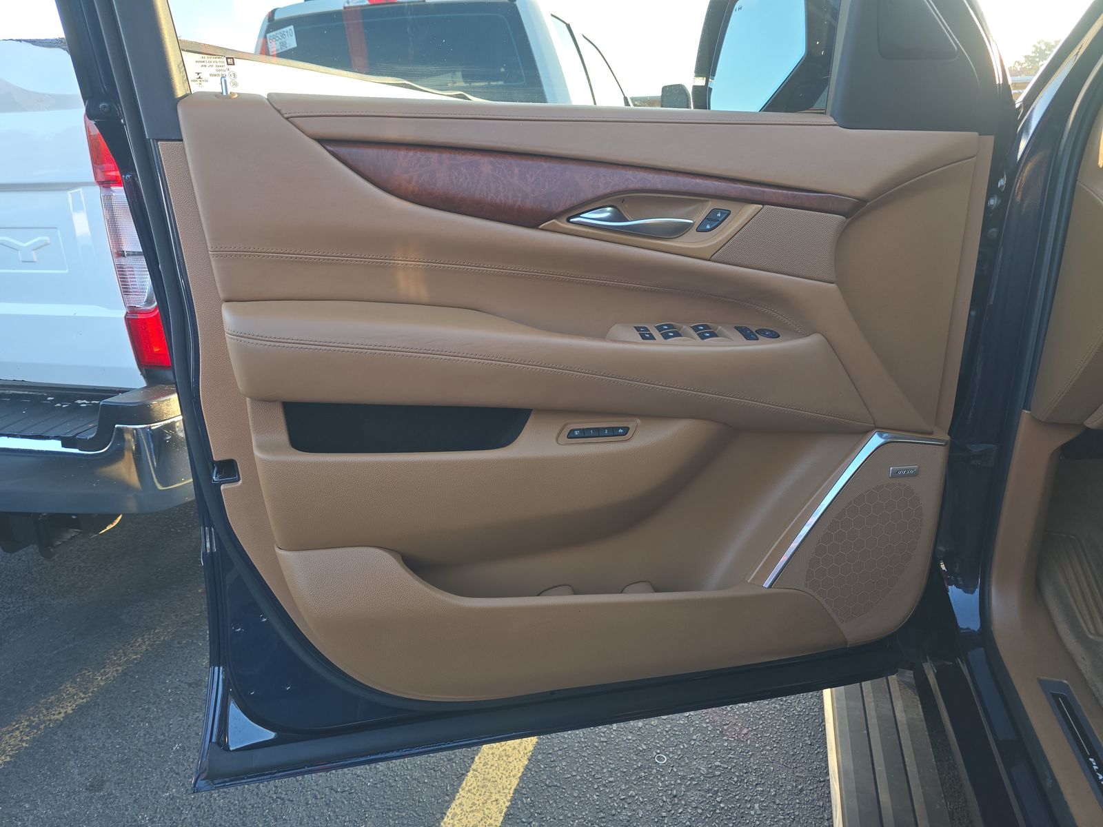 2017 Cadillac Escalade Platinum RWD