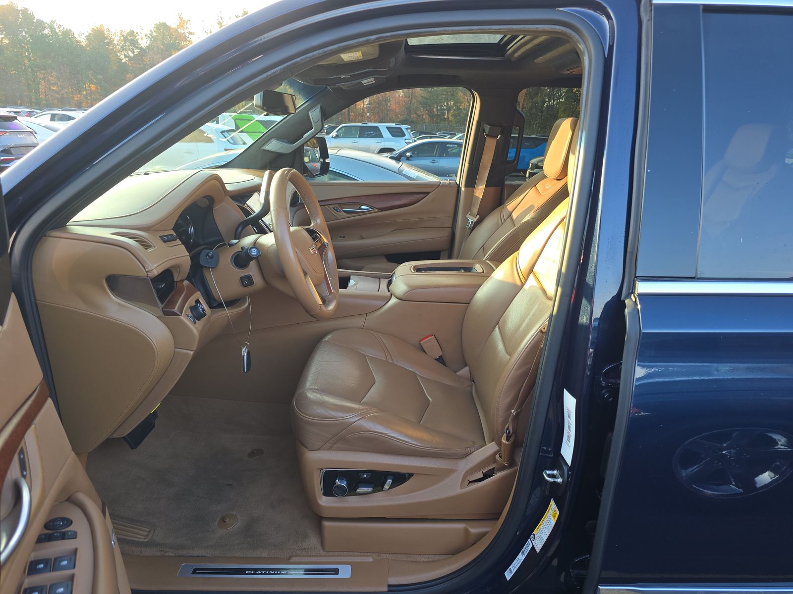 2017 Cadillac Escalade Platinum RWD