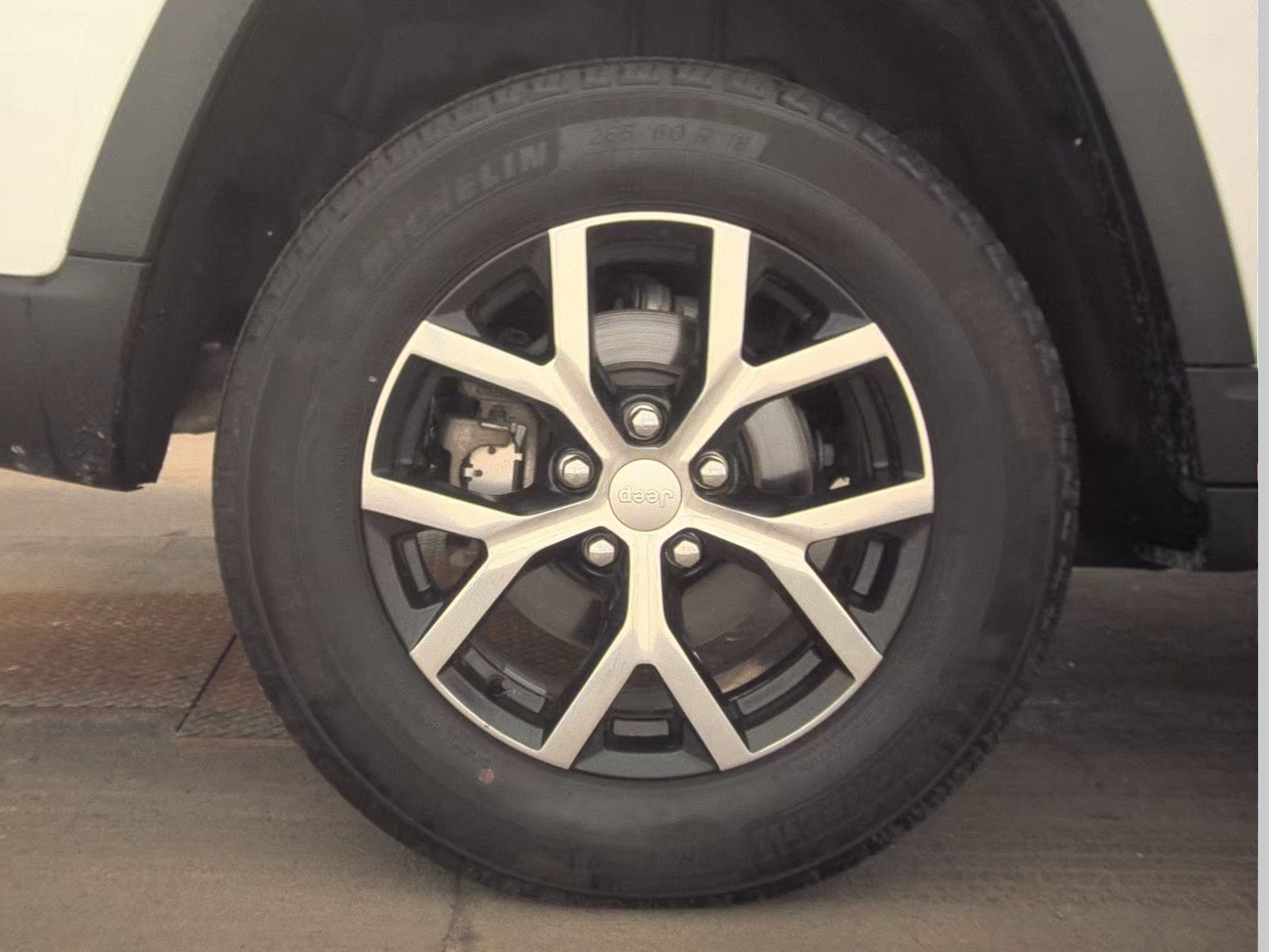 2023 Jeep Grand Cherokee Limited AWD