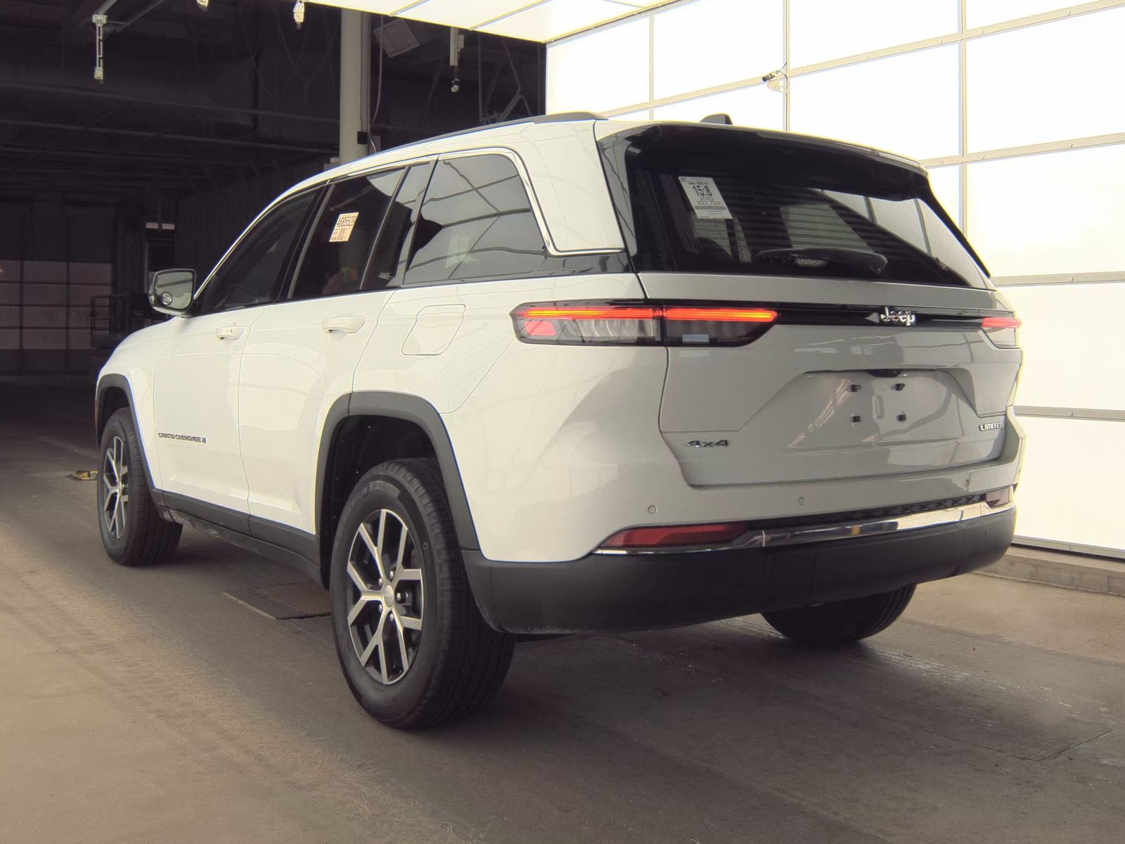 2023 Jeep Grand Cherokee Limited AWD