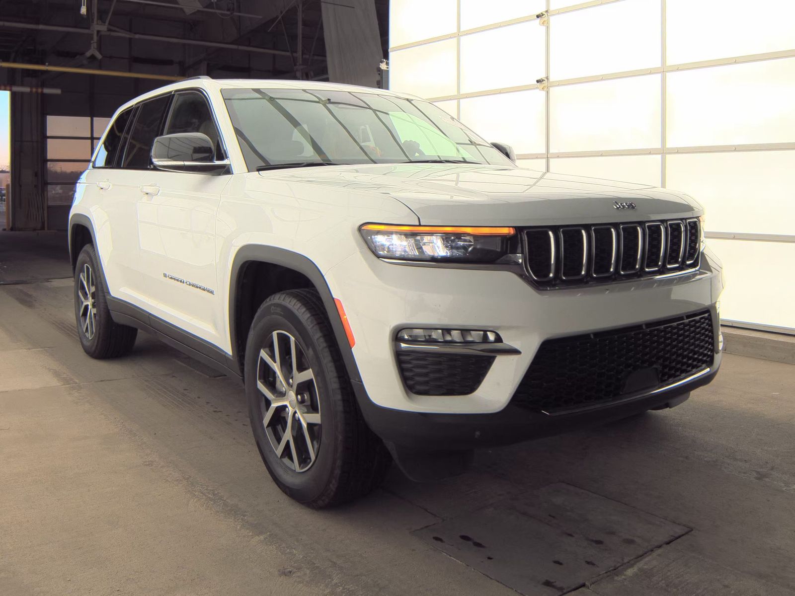 2023 Jeep Grand Cherokee Limited AWD