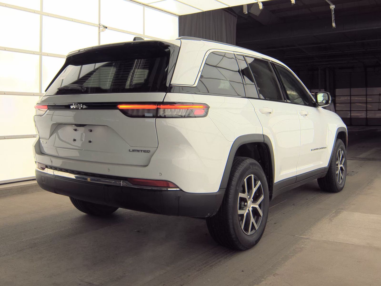 2023 Jeep Grand Cherokee Limited AWD