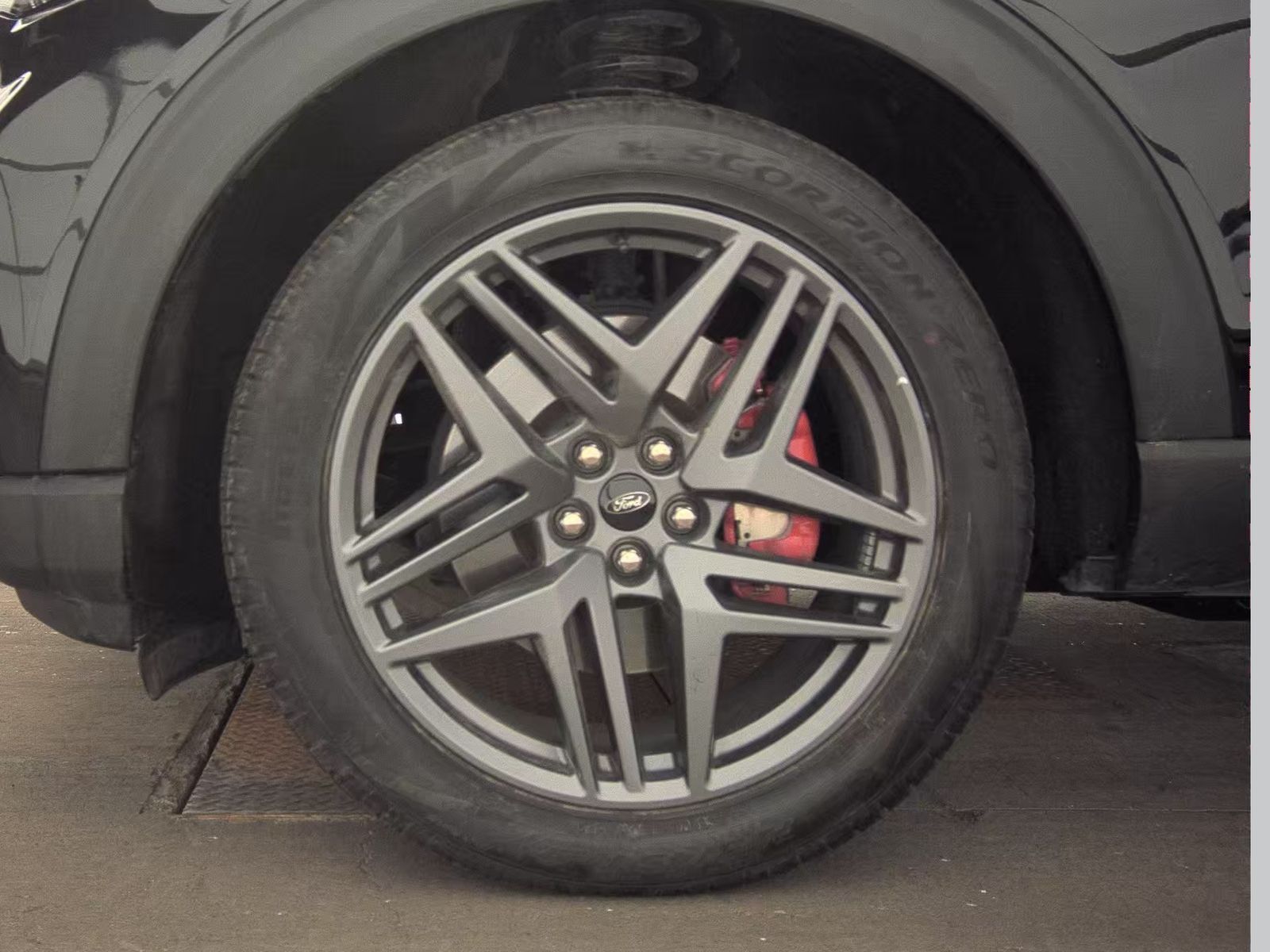 2025 Ford Explorer ST-Line AWD