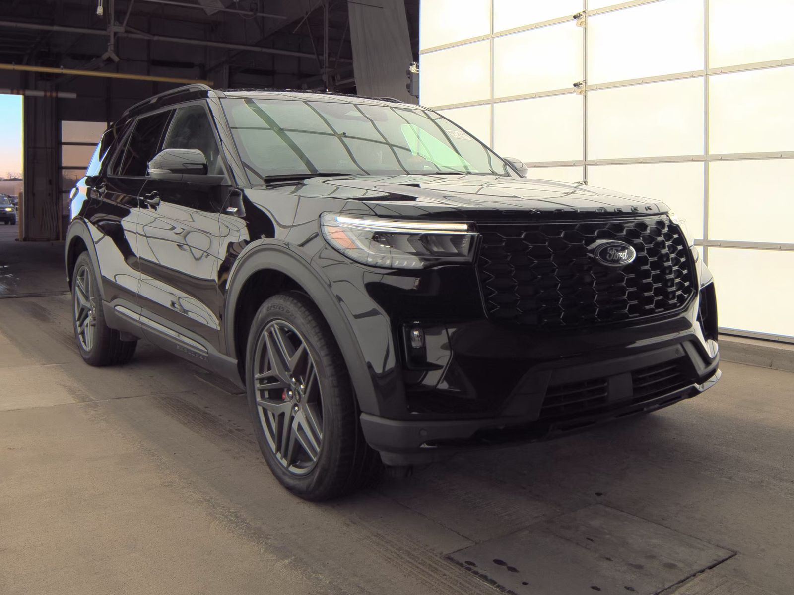 2025 Ford Explorer ST-Line AWD