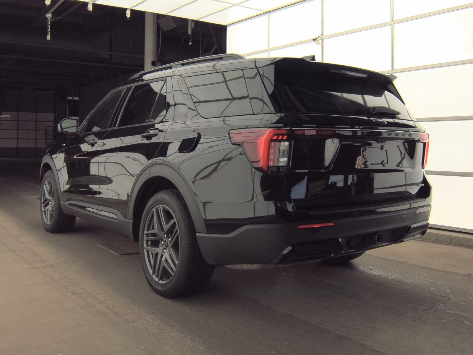 2025 Ford Explorer ST-Line AWD