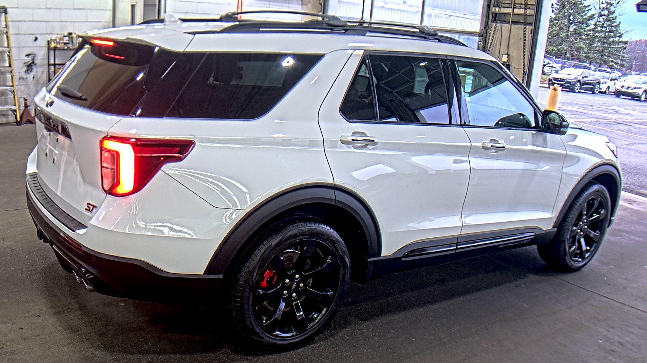 2022 Ford Explorer ST AWD