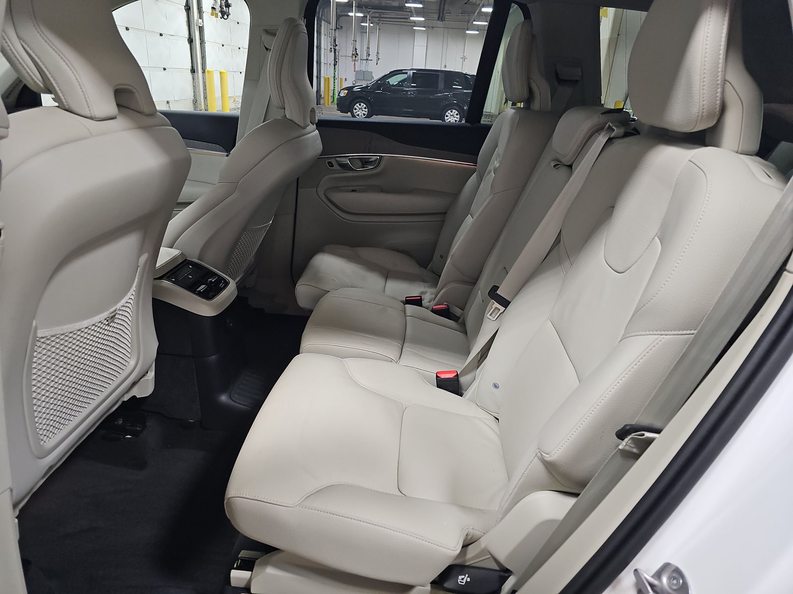 2025 Volvo XC90 Plug-In Hybrid T8 Plus AWD