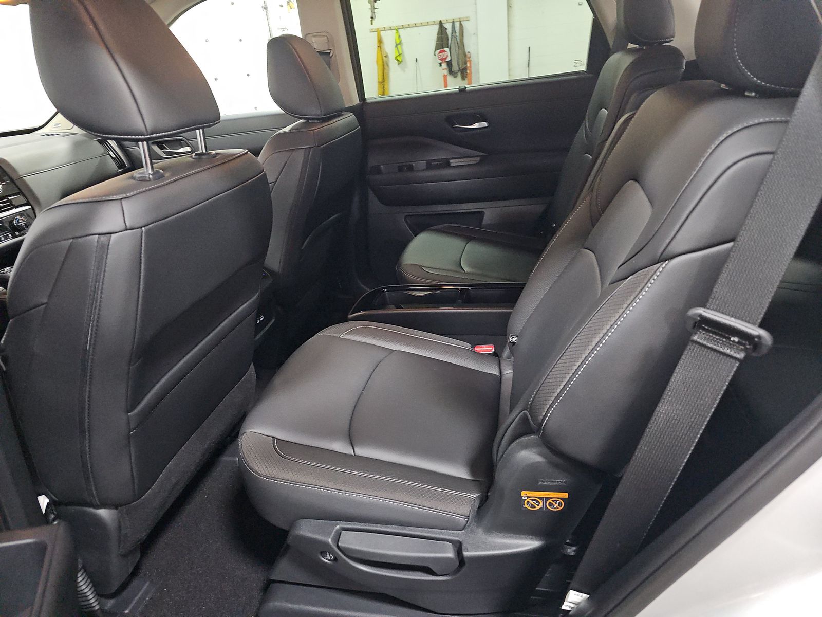 2025 Nissan Pathfinder SL AWD