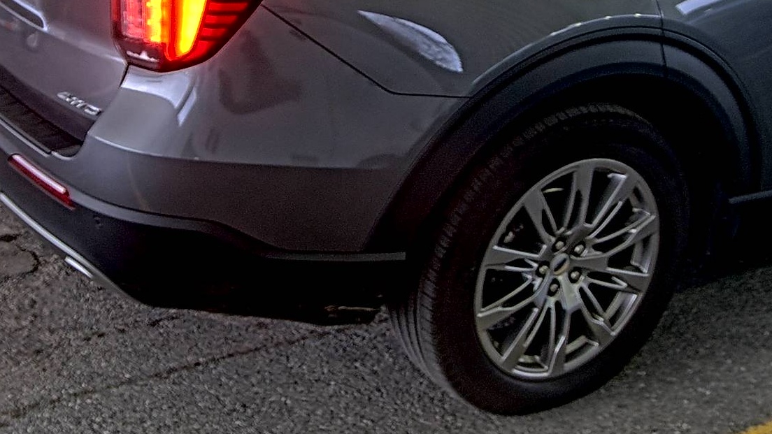 2025 Ford Explorer Active AWD