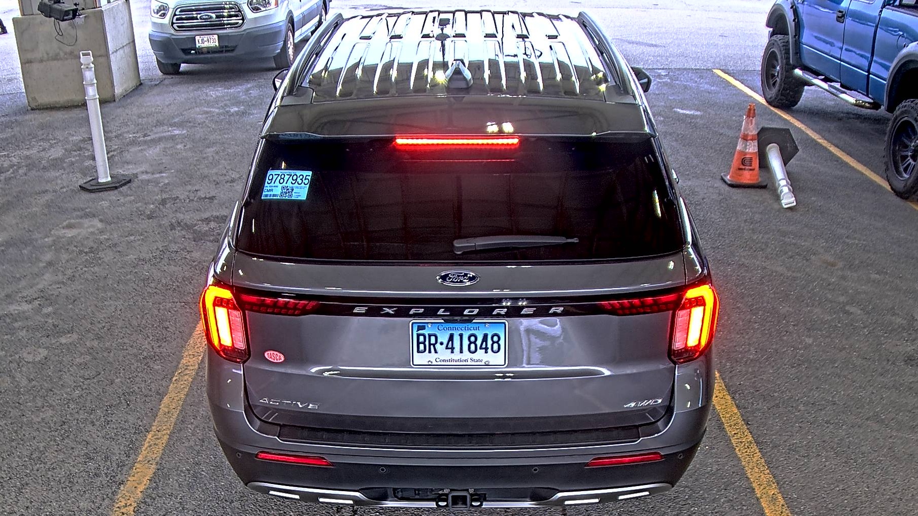 2025 Ford Explorer Active AWD