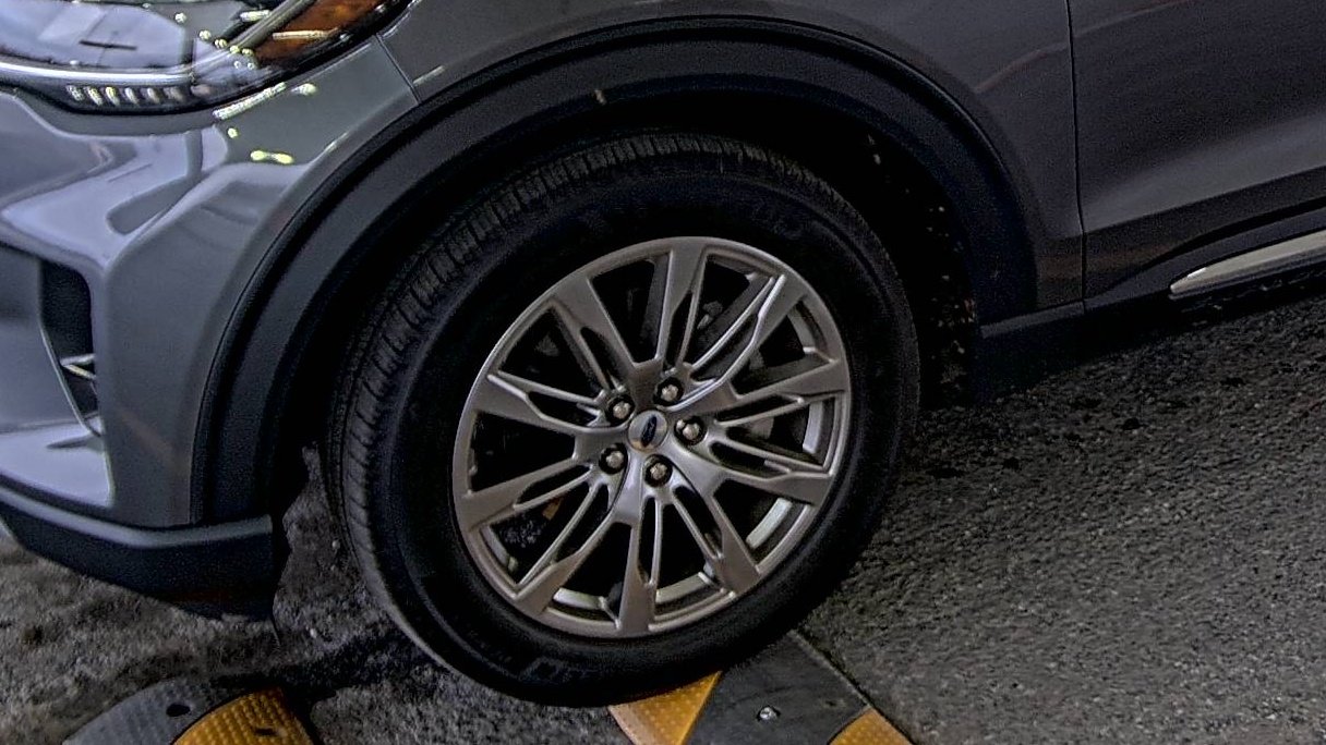 2025 Ford Explorer Active AWD