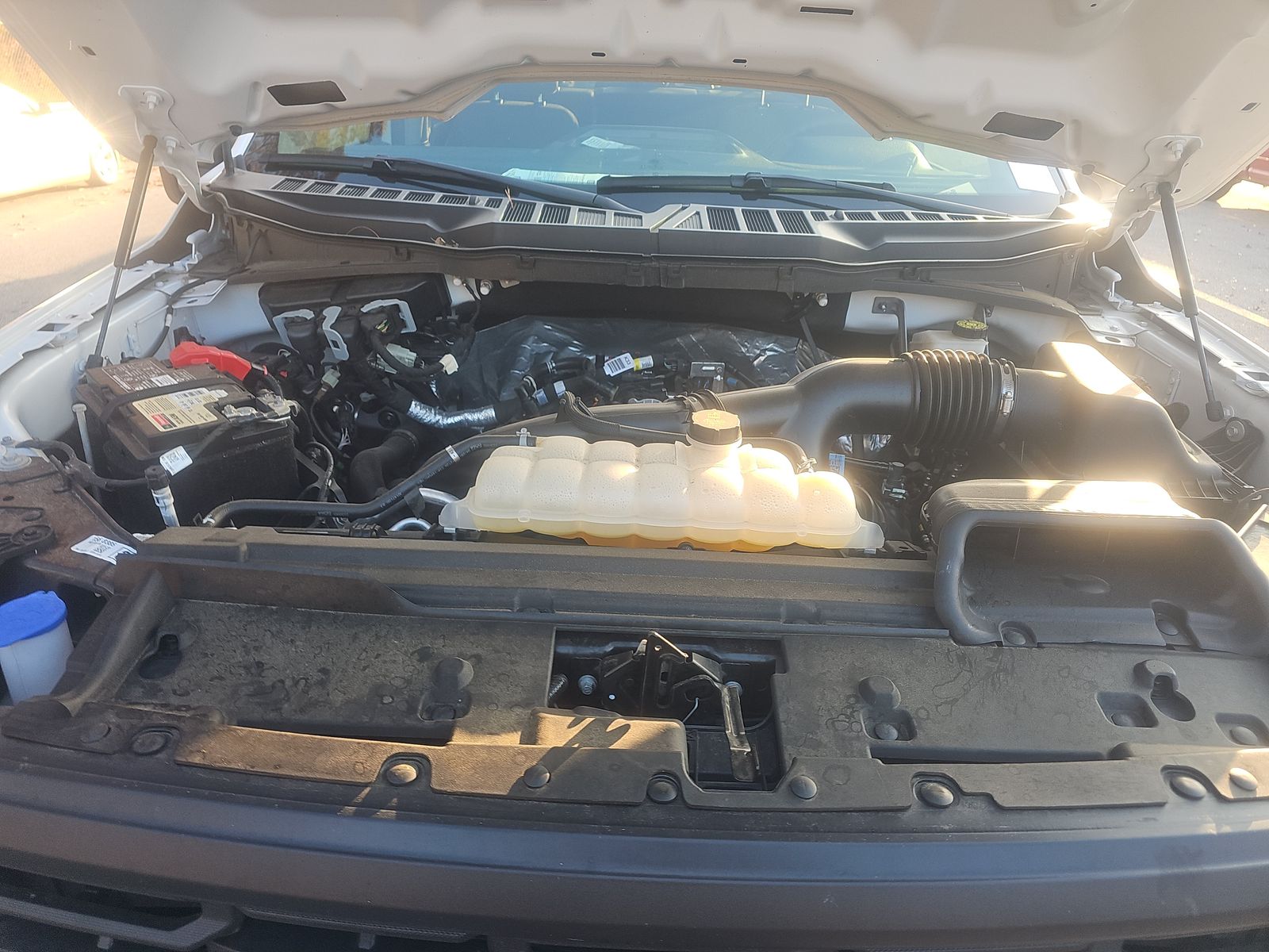 2024 Ford F-150 XL AWD