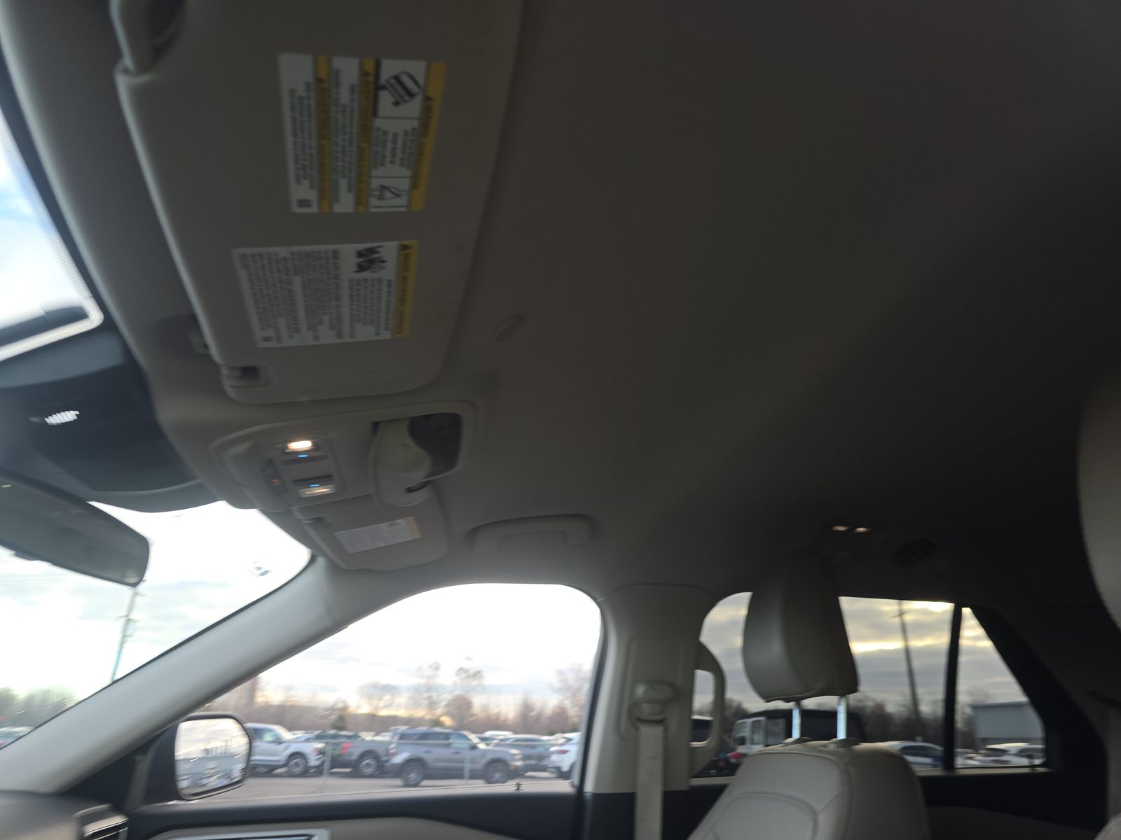 2023 Ford Explorer XLT AWD