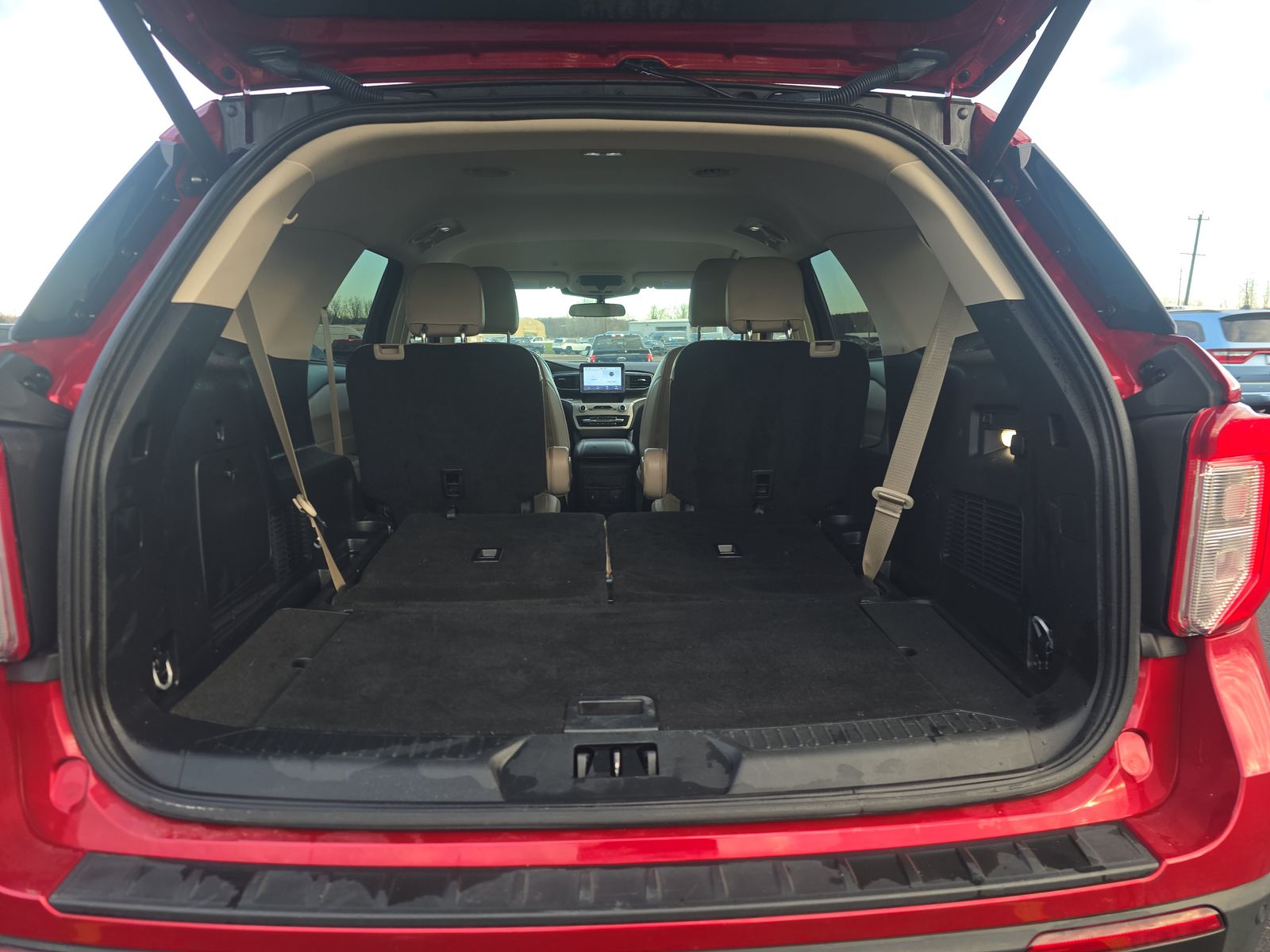 2023 Ford Explorer XLT AWD