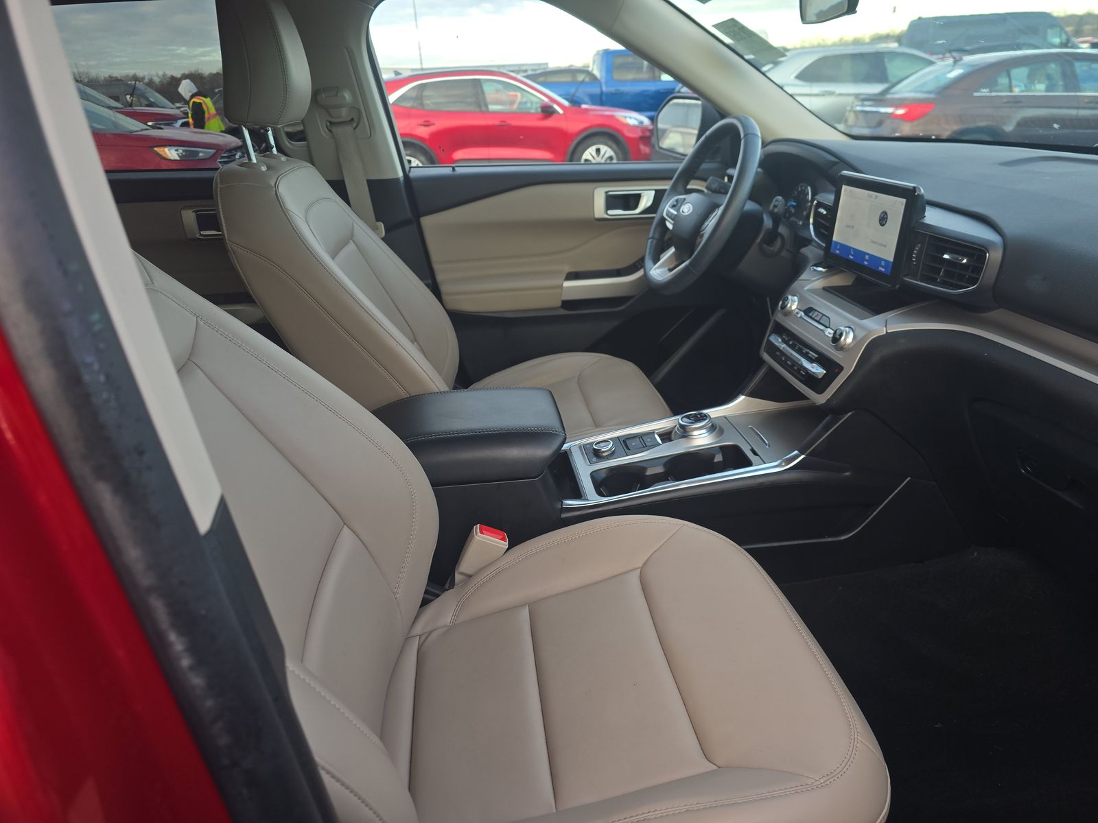 2023 Ford Explorer XLT AWD