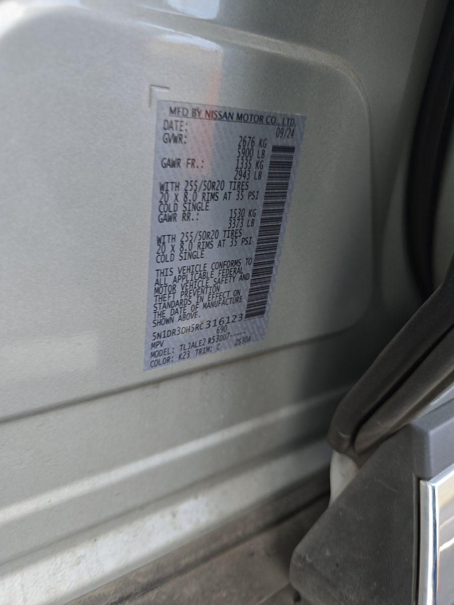 2024 Nissan Pathfinder Platinum FWD