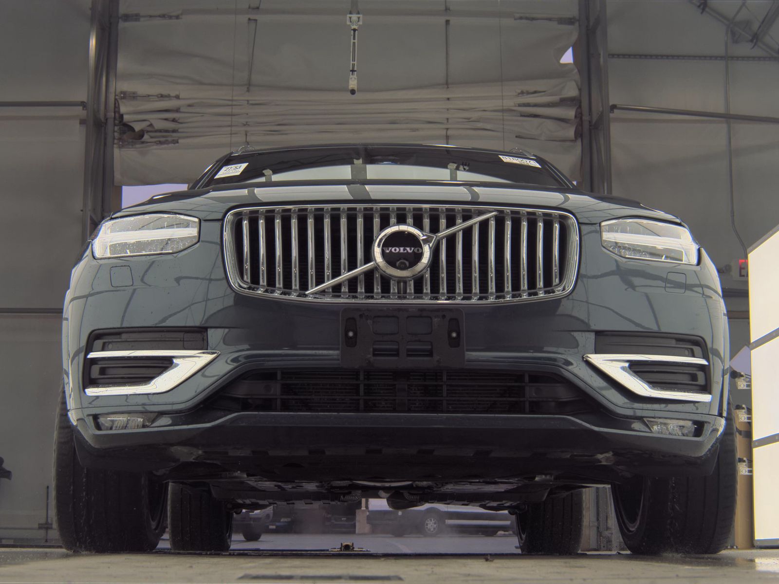 2023 Volvo XC90 B6 Plus AWD