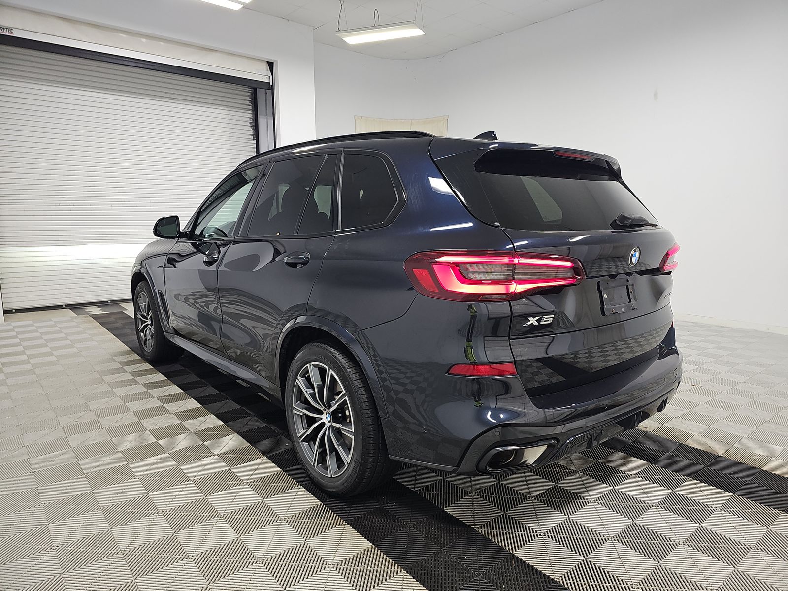 2022 BMW X5 xDrive40i AWD
