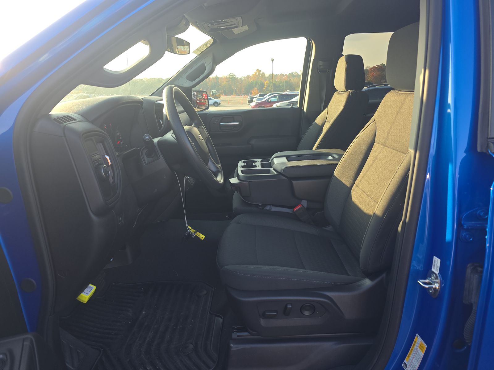 2025 Chevrolet Silverado 1500 Custom RWD