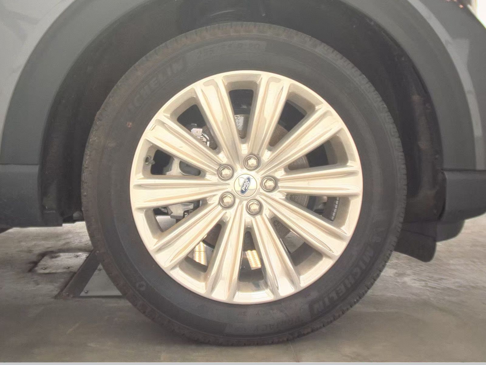 2025 Ford Explorer Platinum AWD