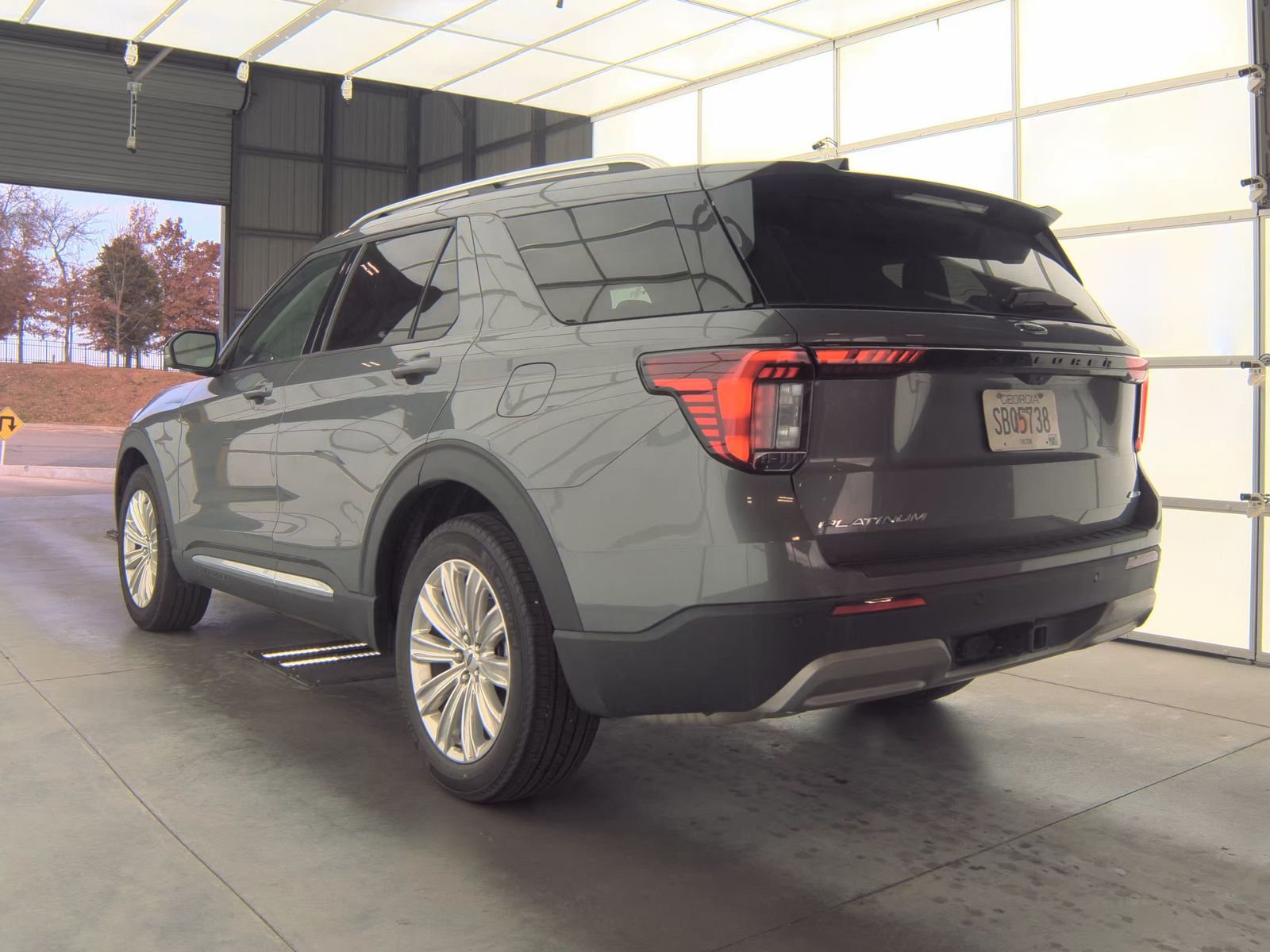 2025 Ford Explorer Platinum AWD
