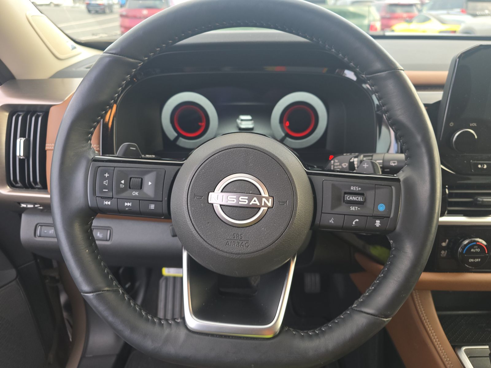 2024 Nissan Pathfinder Platinum FWD