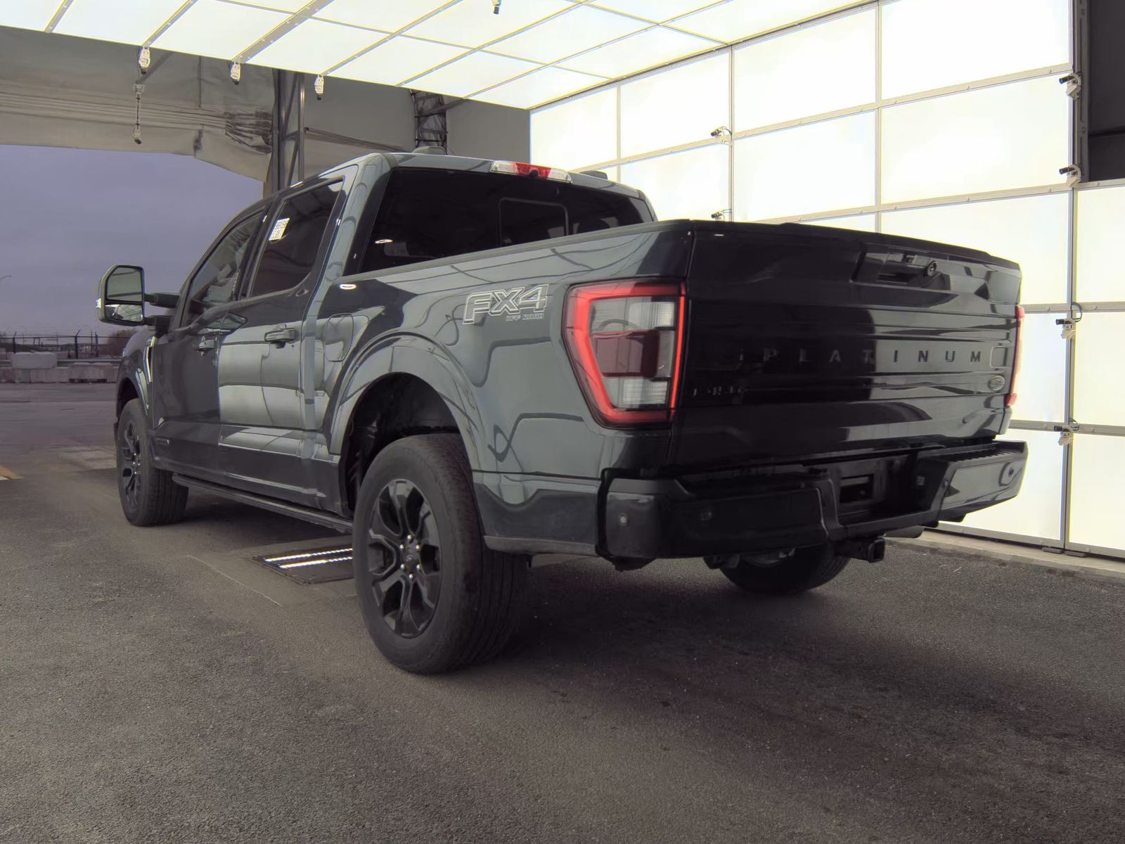 2022 Ford F-150 Hybrid Platinum AWD