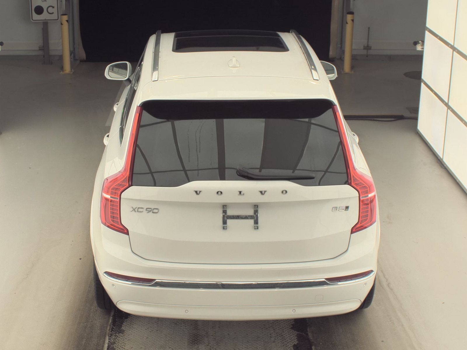 2025 Volvo XC90 B5 Plus AWD