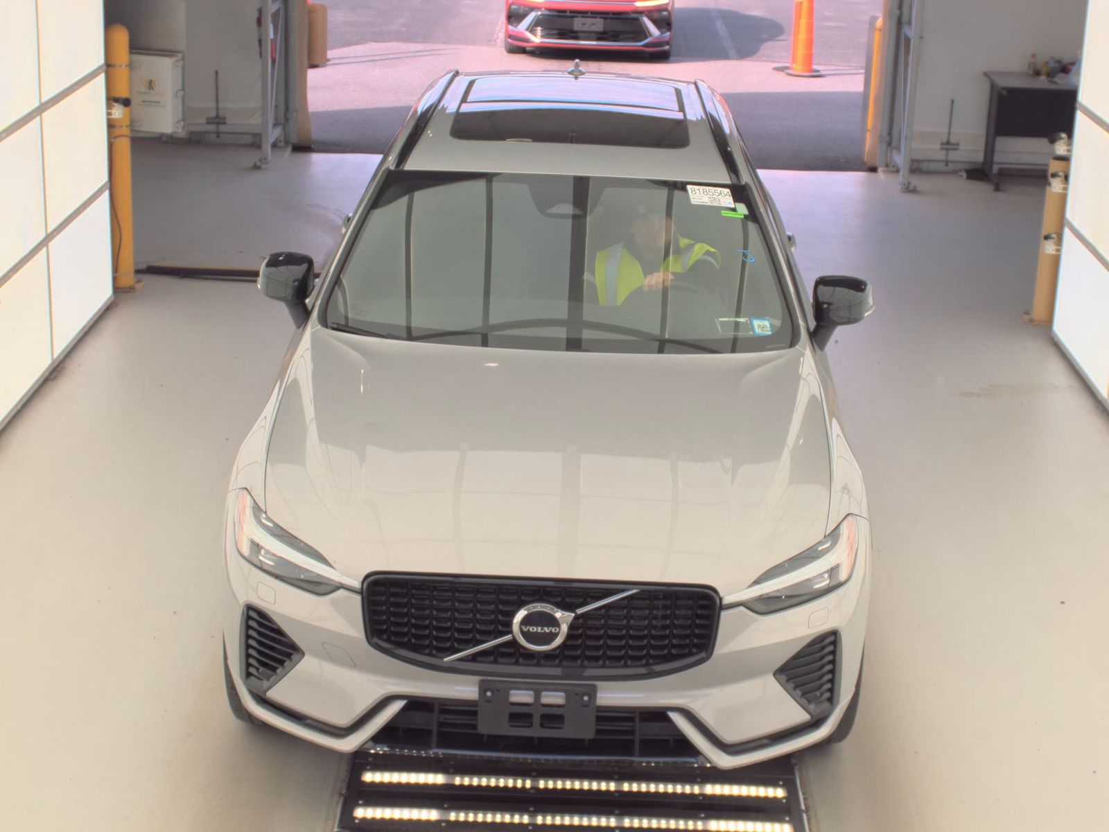 2022 Volvo XC60 Recharge T8 R-Design AWD