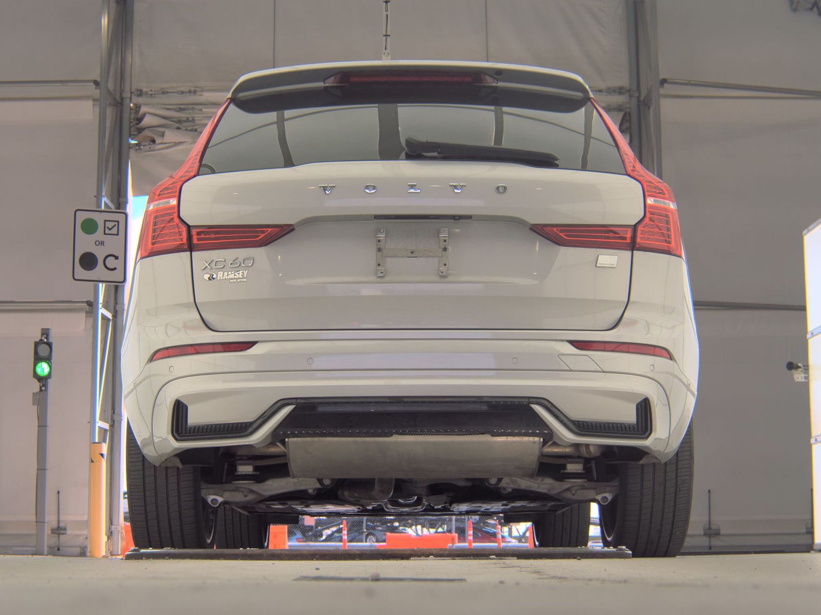 2022 Volvo XC60 Recharge T8 R-Design AWD