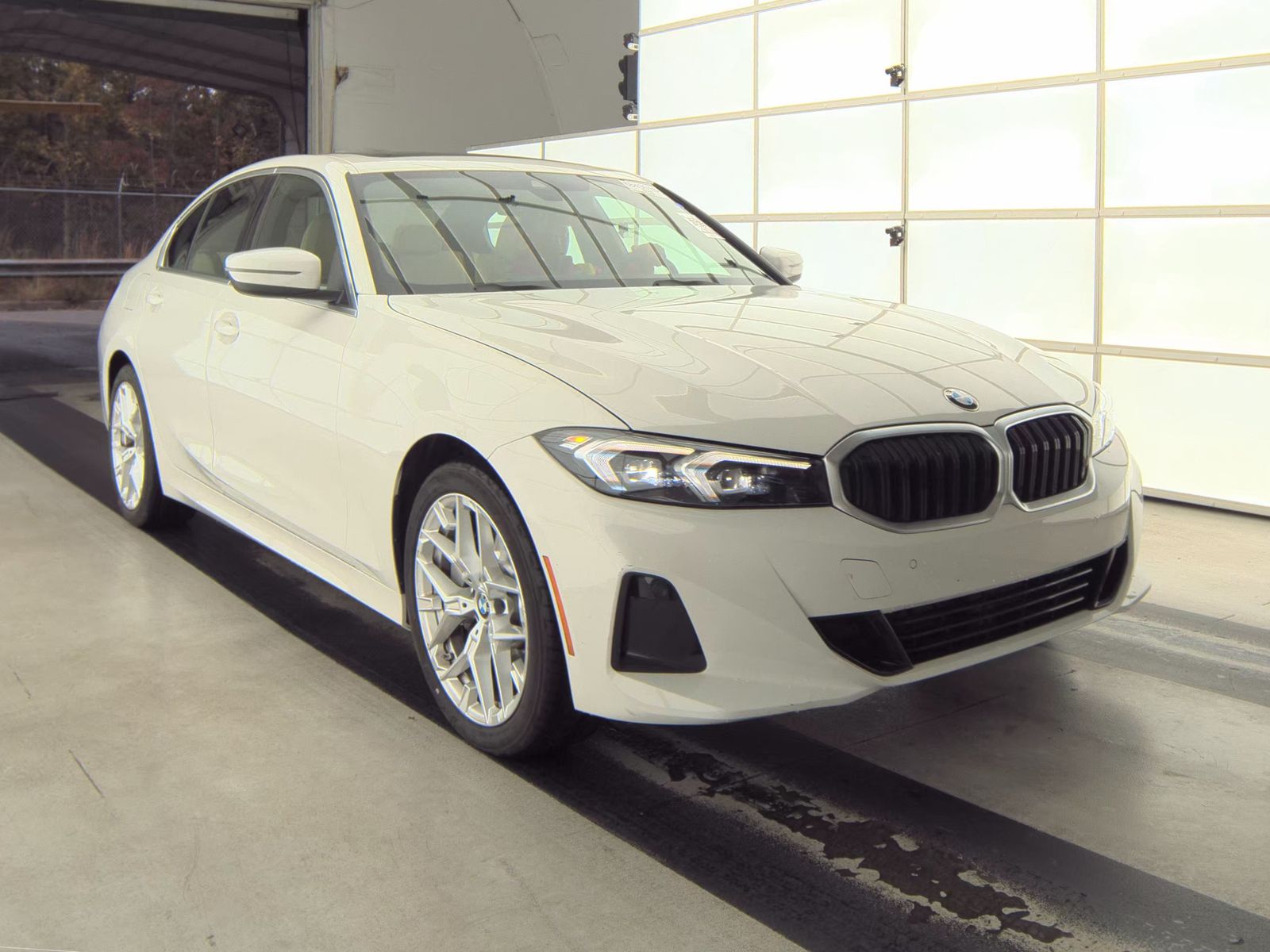 2025 BMW 3 Series 330i RWD