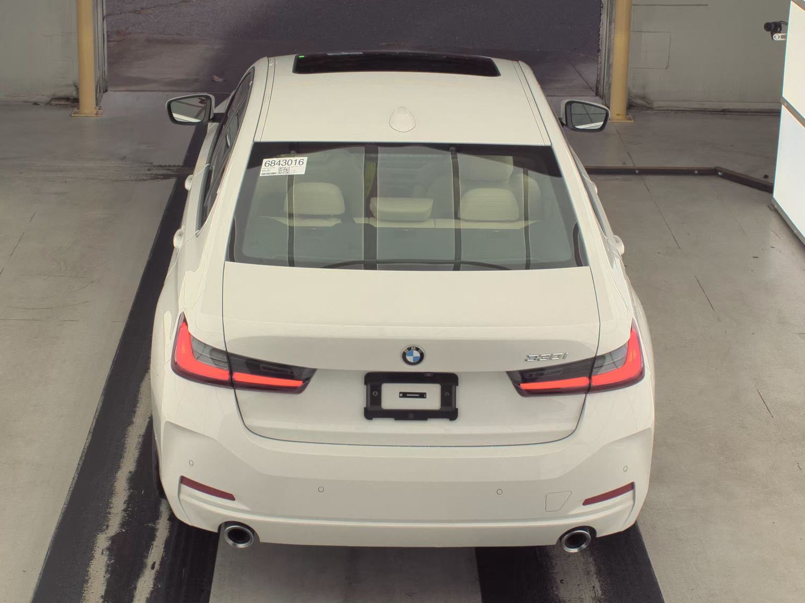 2025 BMW 3 Series 330i RWD