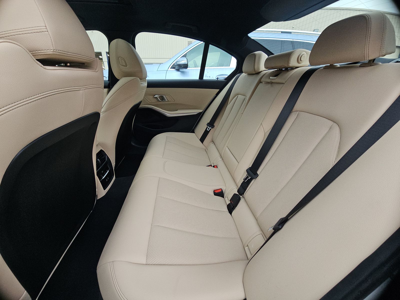 2025 BMW 3 Series 330i RWD