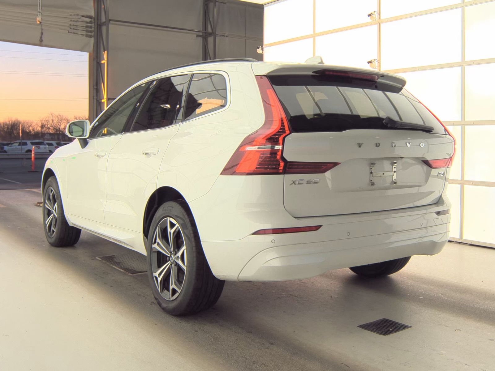 2022 Volvo XC60 B5 Momentum AWD