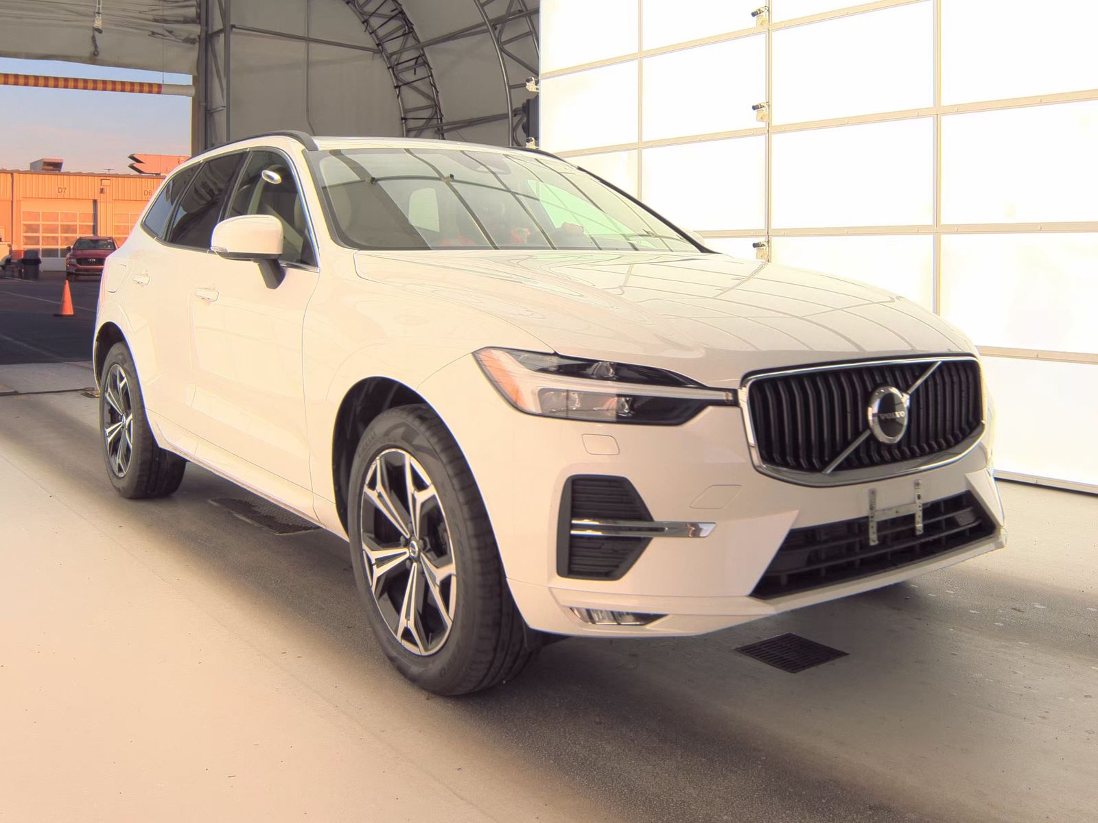 2022 Volvo XC60 B5 Momentum AWD