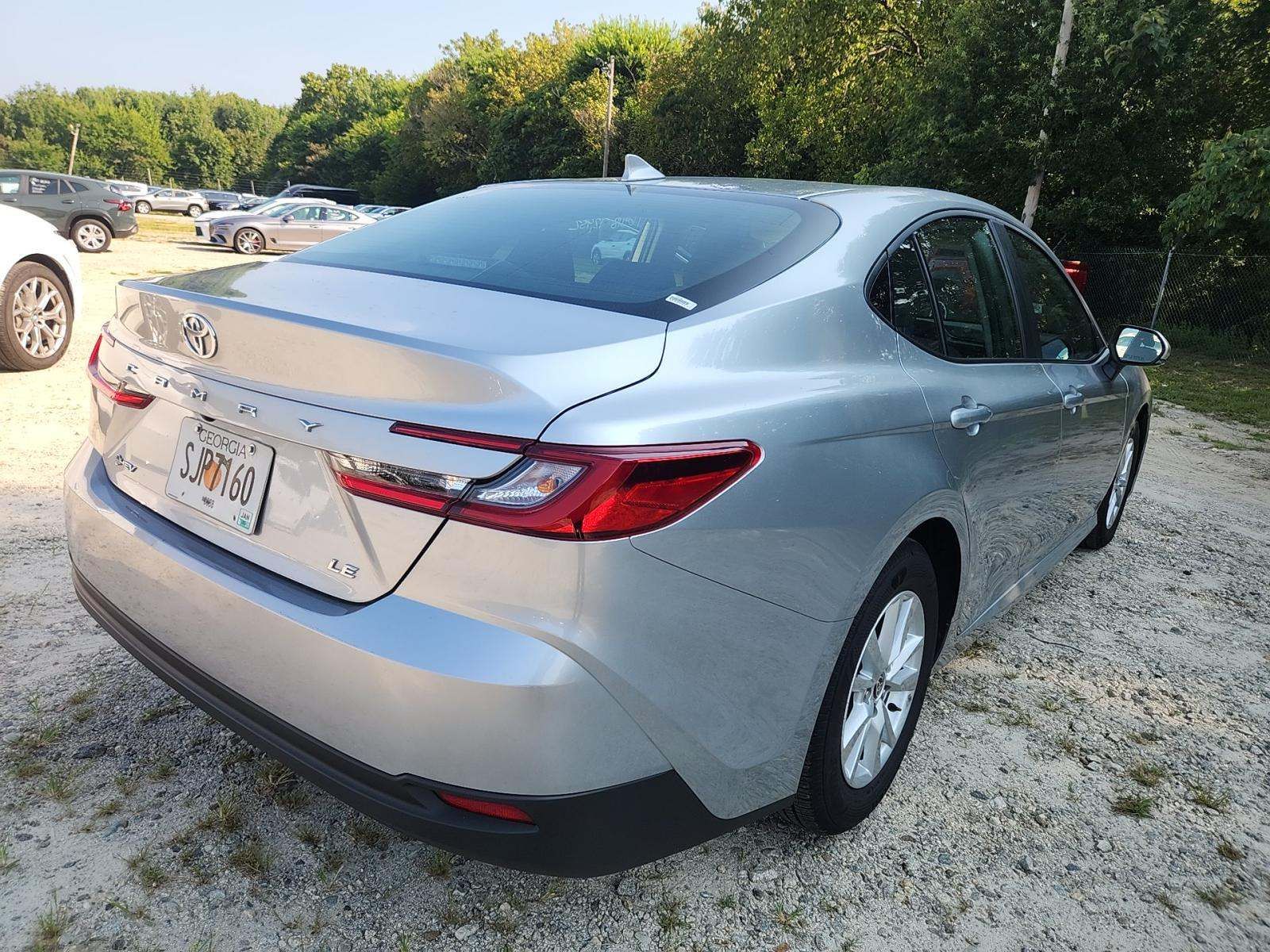 2025 Toyota Camry LE FWD