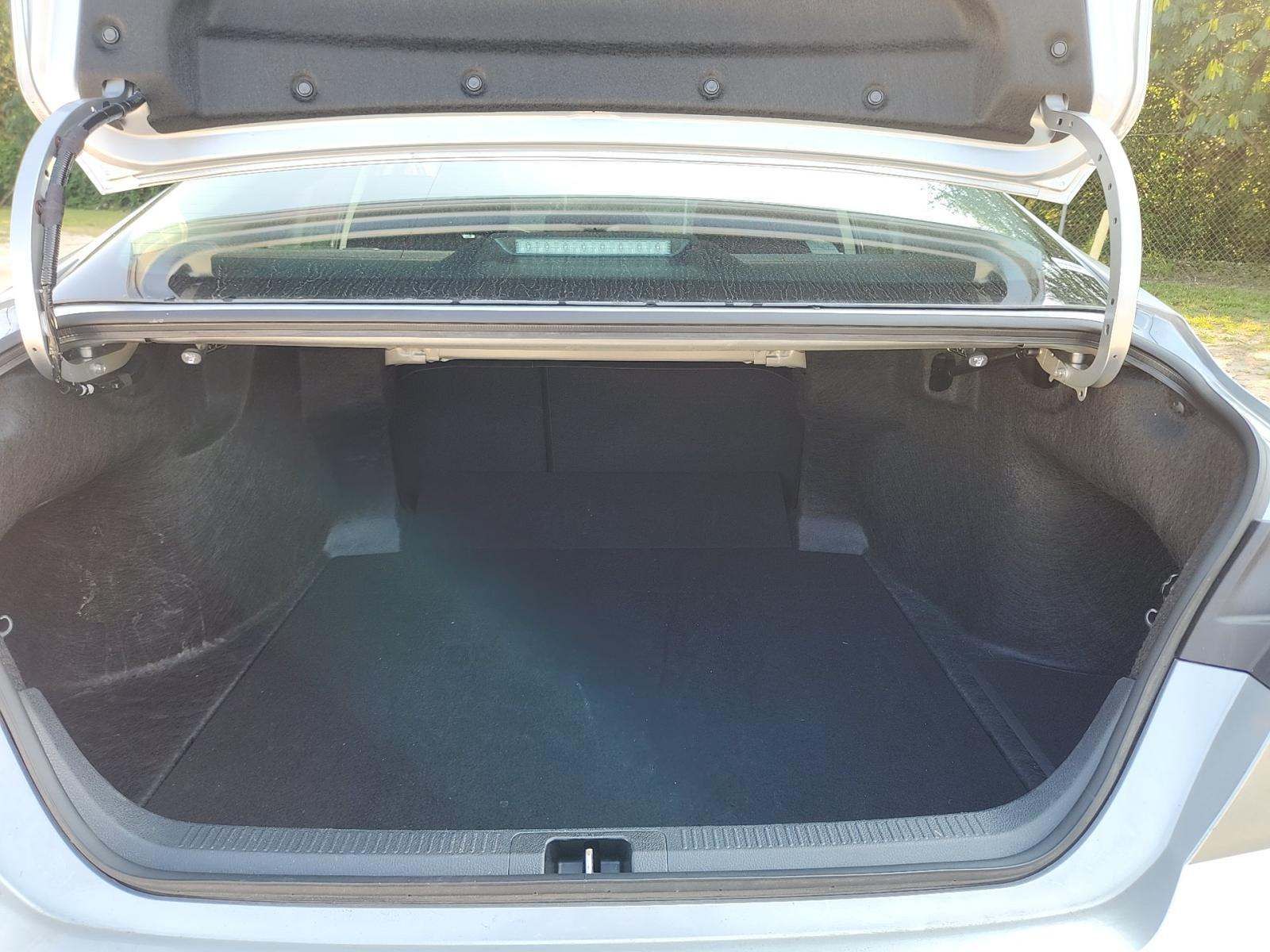 2025 Toyota Camry LE FWD