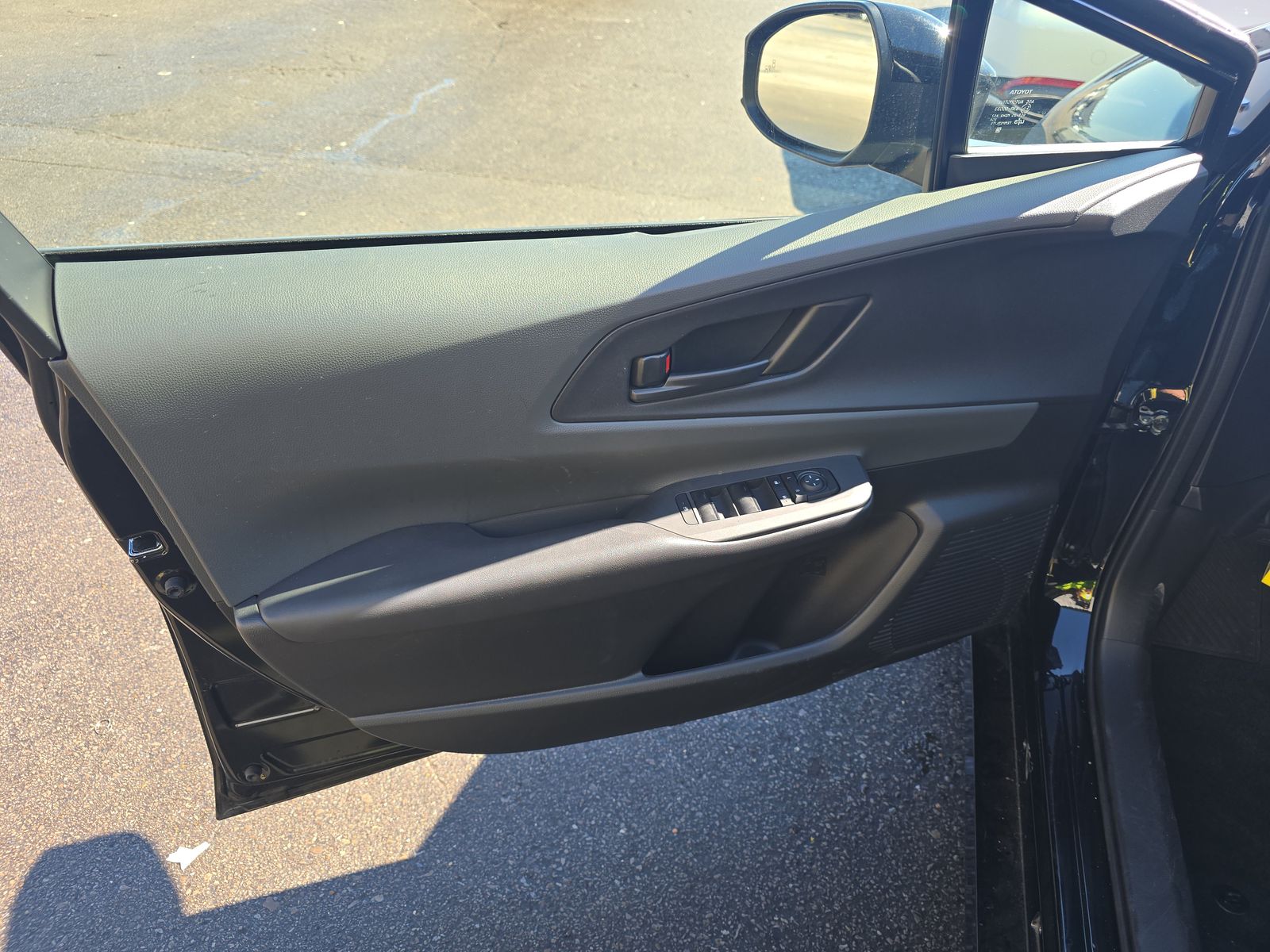 2025 Toyota Prius LE FWD