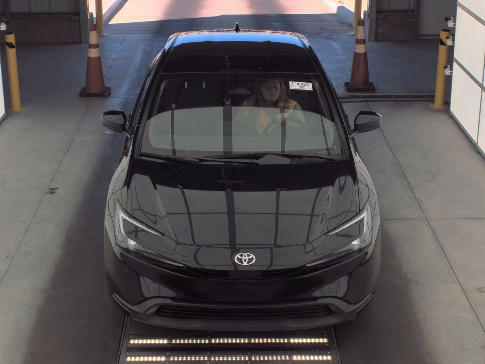 2025 Toyota Prius LE FWD
