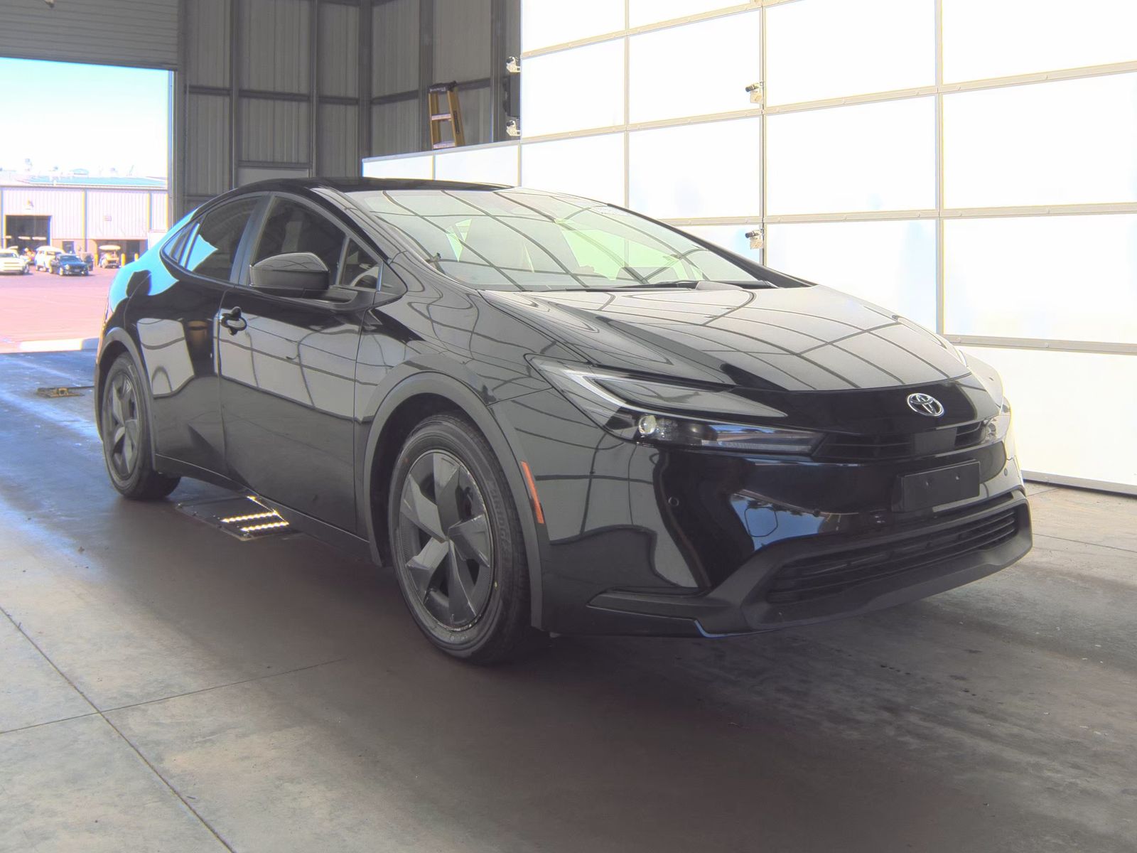 2025 Toyota Prius LE FWD